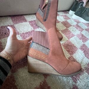 Toms Brown Suede Wedge Boots
